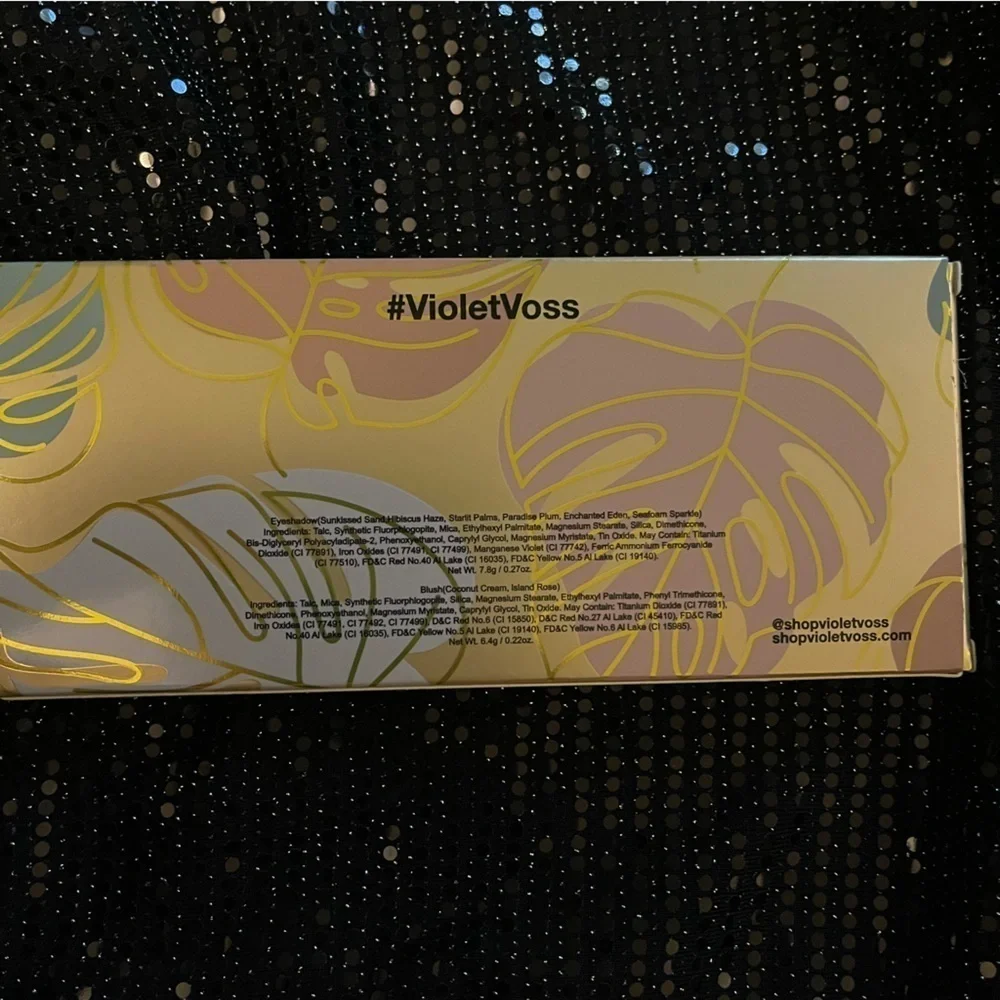 Violet Voss / Pretty In Paradise Face & eye Shadow Palette / NIB
